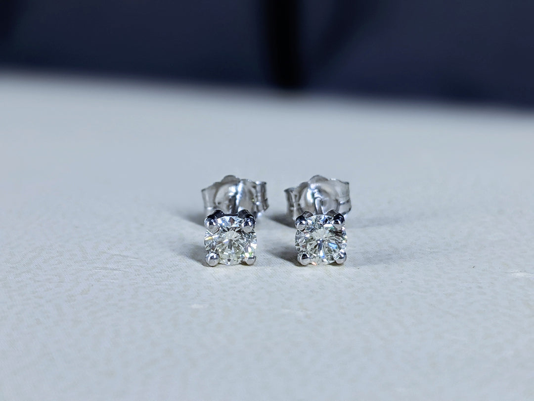 4-Prong Round Cut Diamond Stud Earrings .50 ct. tw. (G-H, VS)