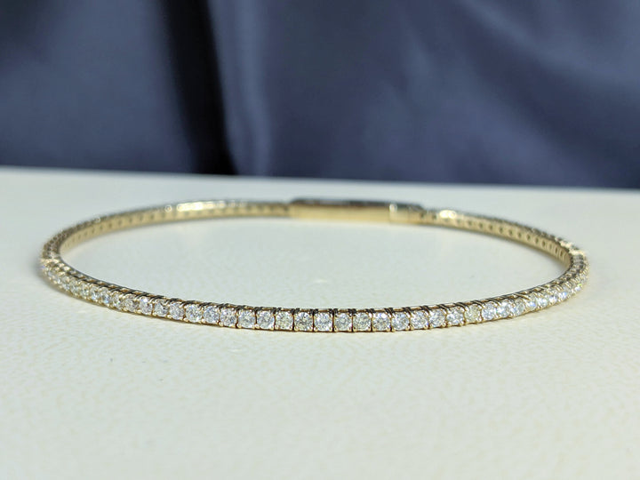 Flexible Bracelet Bangle 1.50 Ct. Tw. Round Diamonds