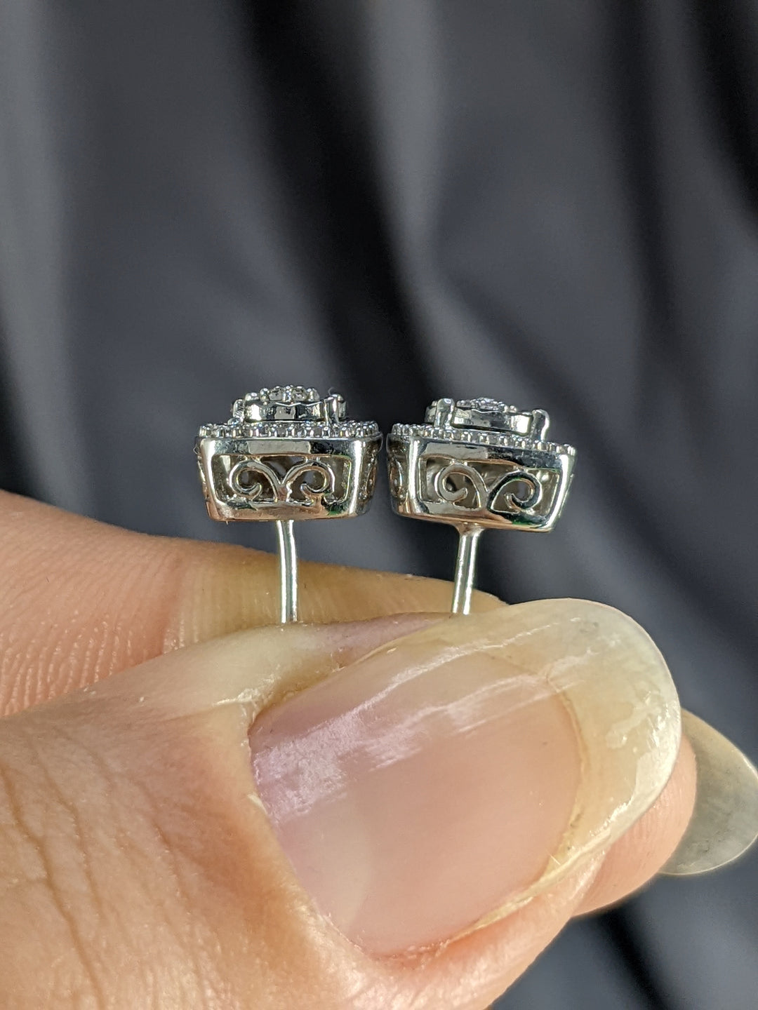 1/10 Carat Natural Diamond Stud Earrings WHILE SUPPLIES LAST