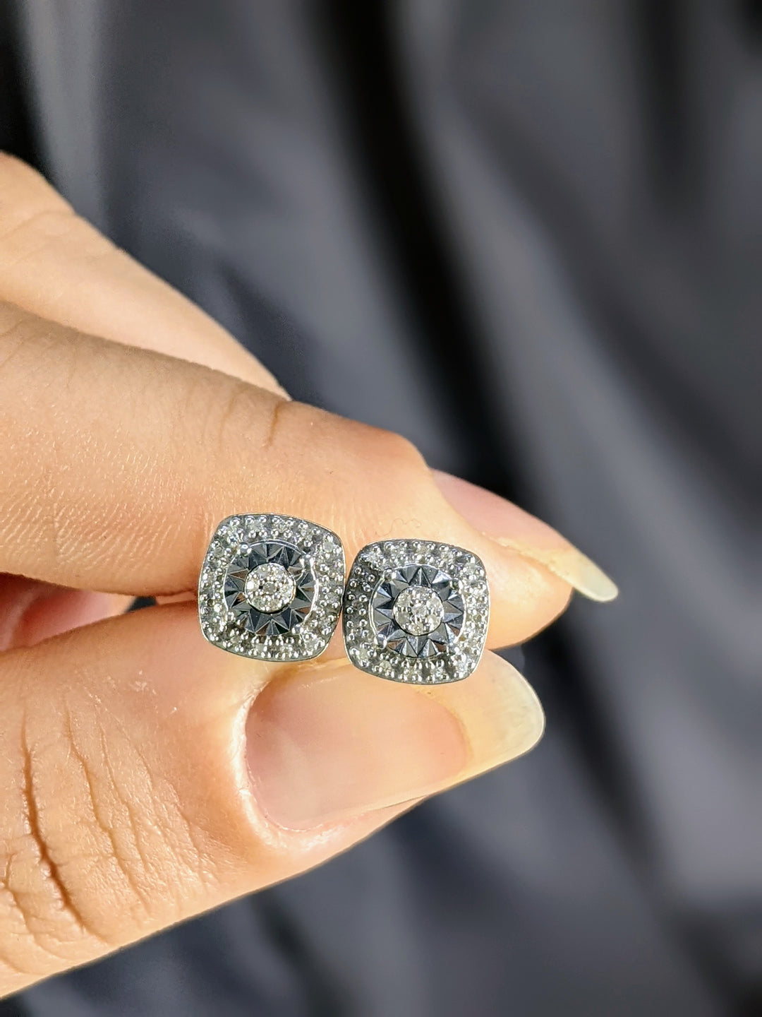 1/10 Carat Natural Diamond Stud Earrings WHILE SUPPLIES LAST