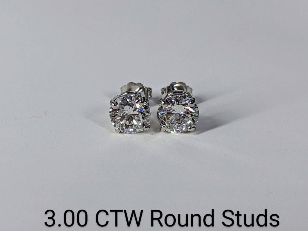 Certified Lab Round Cut 1.50 - 4.00 Carat Diamond 4-prong Stud Earrings / F,VS2 Excellent Cut