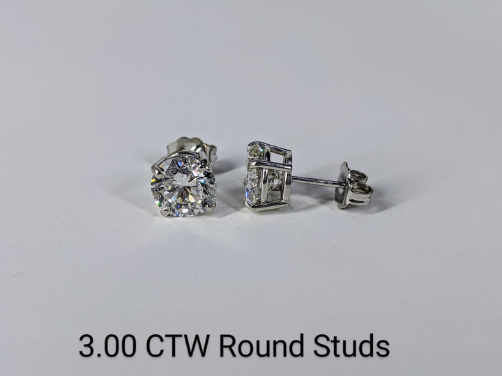 Certified Lab Round Cut 1.50 - 4.00 Carat Diamond 4-prong Stud Earrings / F,VS2 Excellent Cut