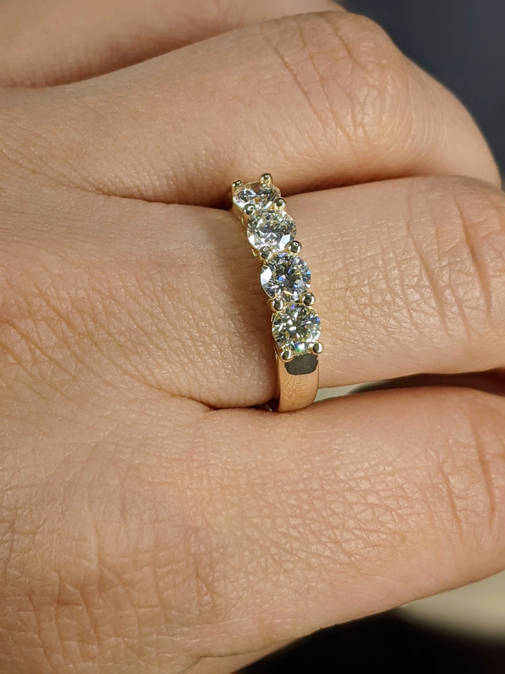 4-Stone 1.60 Carat Round Cut Diamond Band Shared Prong