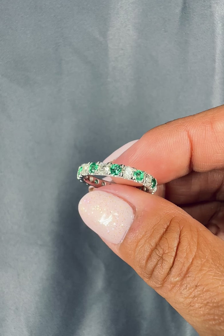 2.20 Carat Brilliant Round Diamond & Natural Green Emerald Wedding Eternity Band