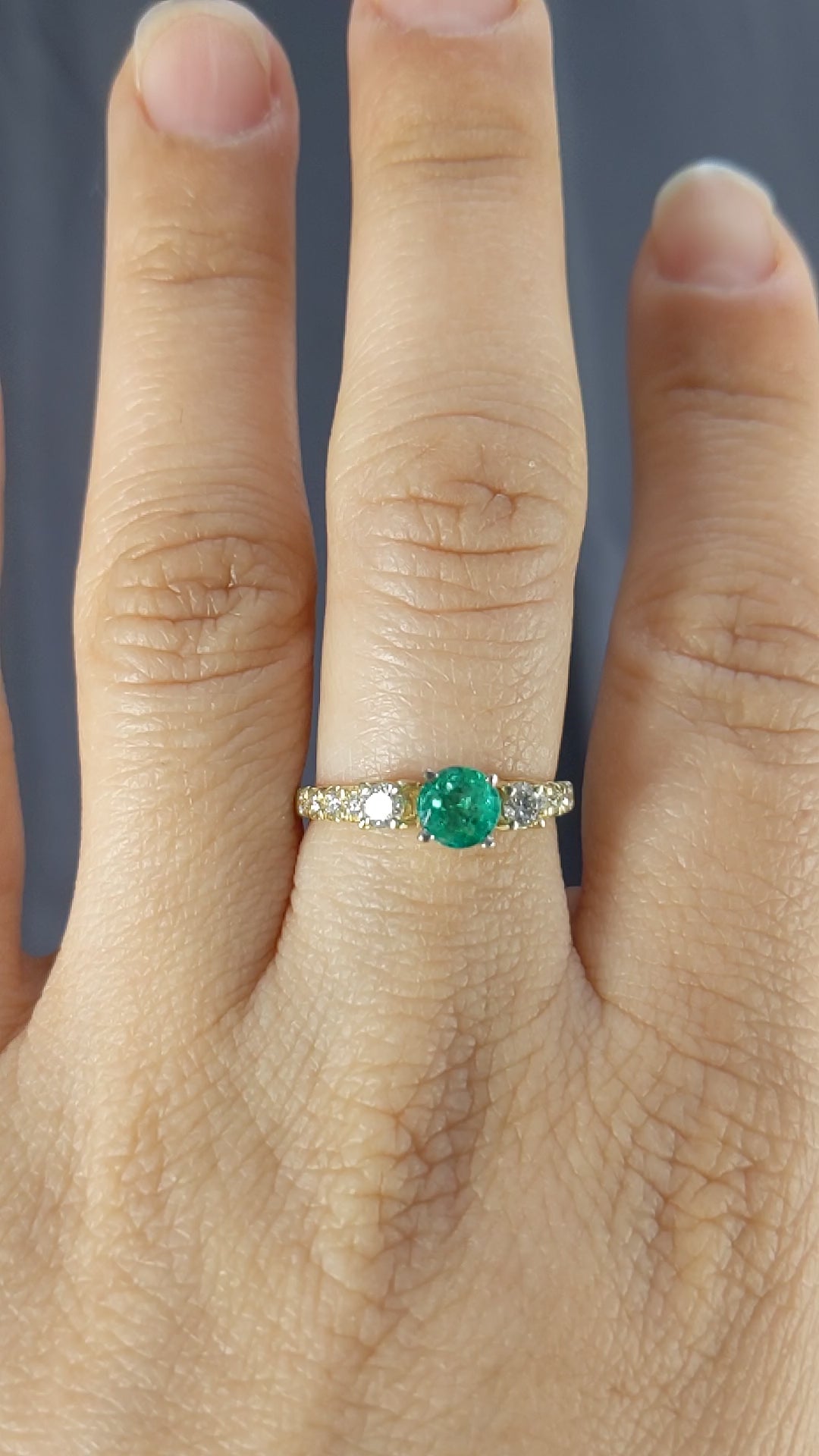 5MM Round Cut Natural Green Emerald & 0.58 Ct. Tw. Diamond Ring