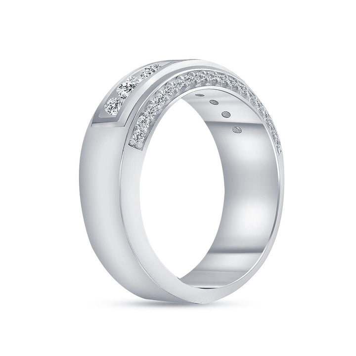 Men's 1.50 Ct. Tw. Brilliant Round Cut Diamond Wedding Band